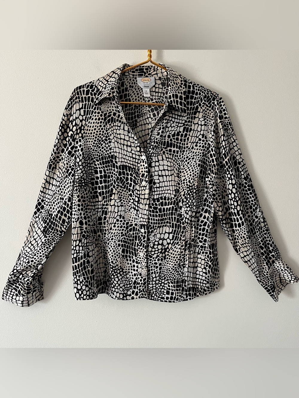 Talbots Vintage Black Cream Silk Stretch Crocodile Print Button Up Shirt Sz 16